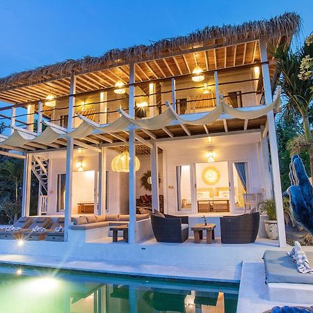 The Puncak Private Villa Nusa Lembongan  Exterior photo